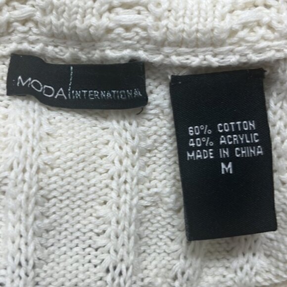 Moda International Medium Off-The-Shoulder Short Sleeve Cable Knit Sweater NWOT - Picture 7 of 8
